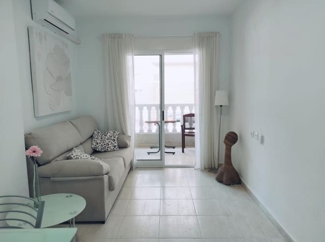 Apartamento de 2 habitaciones en Guardamar del Segura en venta - 137.000 € (Ref: 7478495)