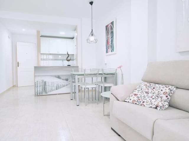 Apartamento de 2 habitaciones en Guardamar del Segura en venta - 137.000 € (Ref: 7478495)