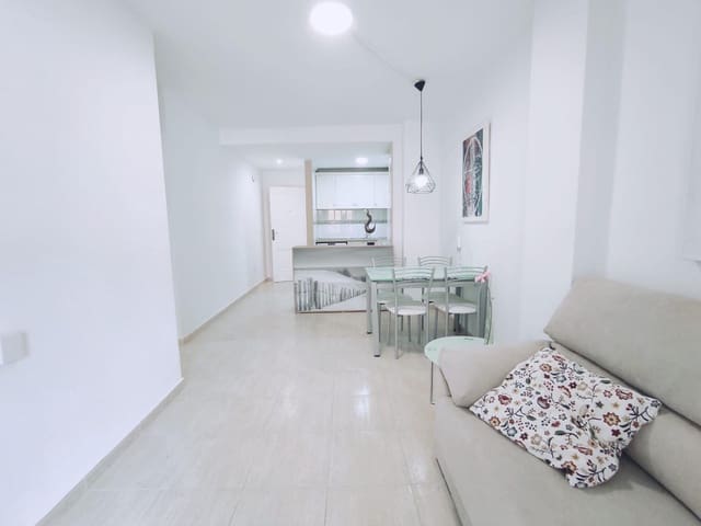 Apartamento de 2 habitaciones en Guardamar del Segura en venta - 137.000 € (Ref: 7478495)
