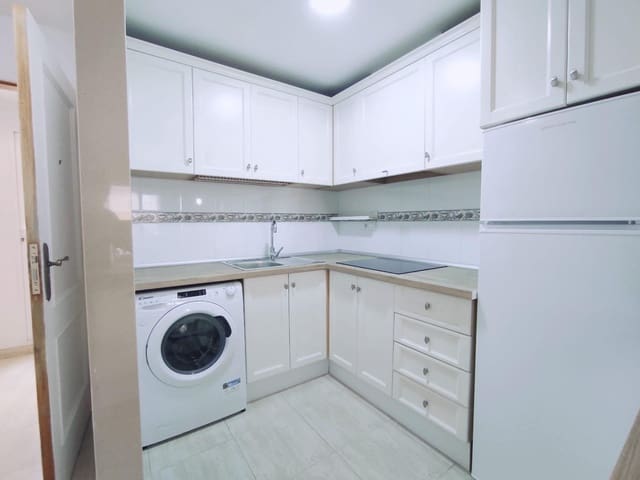 Apartamento de 2 habitaciones en Guardamar del Segura en venta - 137.000 € (Ref: 7478495)