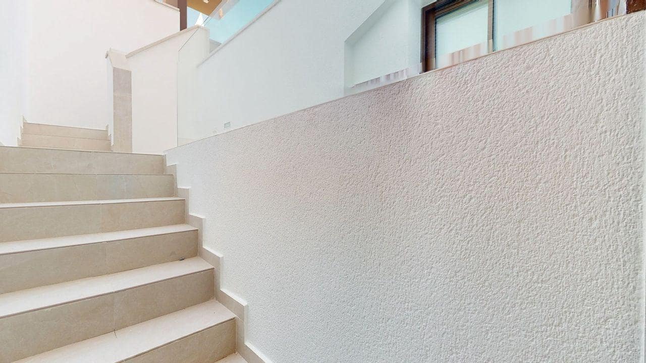 4 makuuhuone Rivitalo myytävänä paikassa Algorfa mukana uima-altaan 
autotalli - 510 000 € (Ref: 7590032)