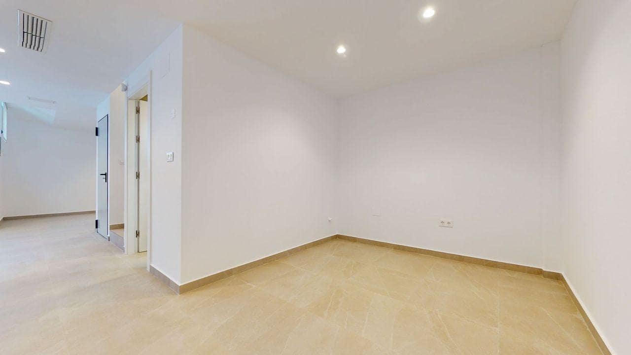 4 makuuhuone Rivitalo myytävänä paikassa Algorfa mukana uima-altaan 
autotalli - 510 000 € (Ref: 7590032)