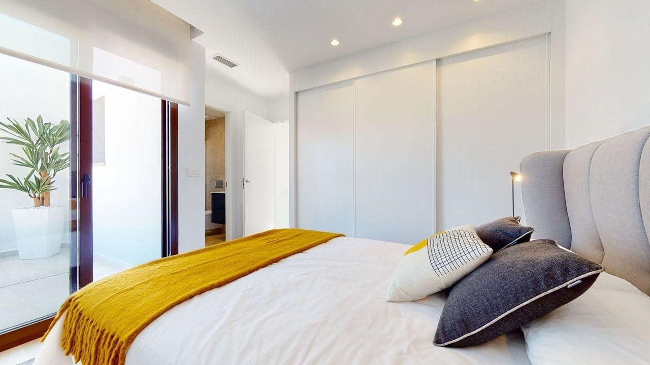 4 makuuhuone Rivitalo myytävänä paikassa Algorfa mukana uima-altaan 
autotalli - 510 000 € (Ref: 7590032)