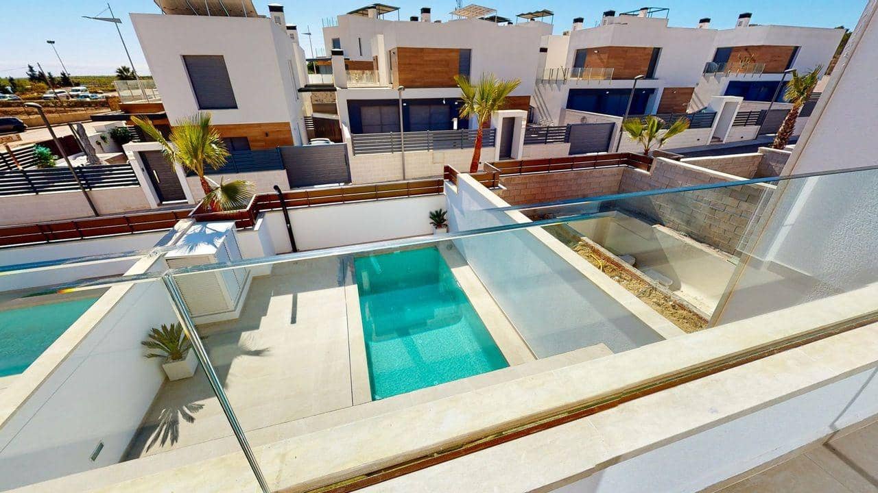 4 makuuhuone Rivitalo myytävänä paikassa Algorfa mukana uima-altaan 
autotalli - 510 000 € (Ref: 7590032)