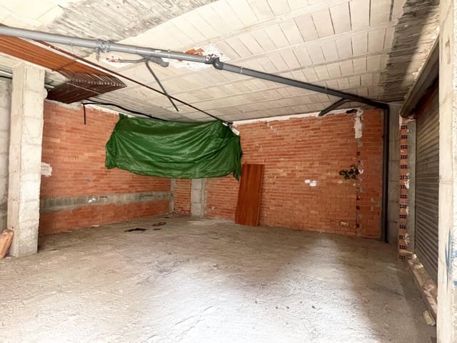 Kaupallinen myytävänä paikassa Guardamar del Segura - 99 000 € (Ref: 7601063)