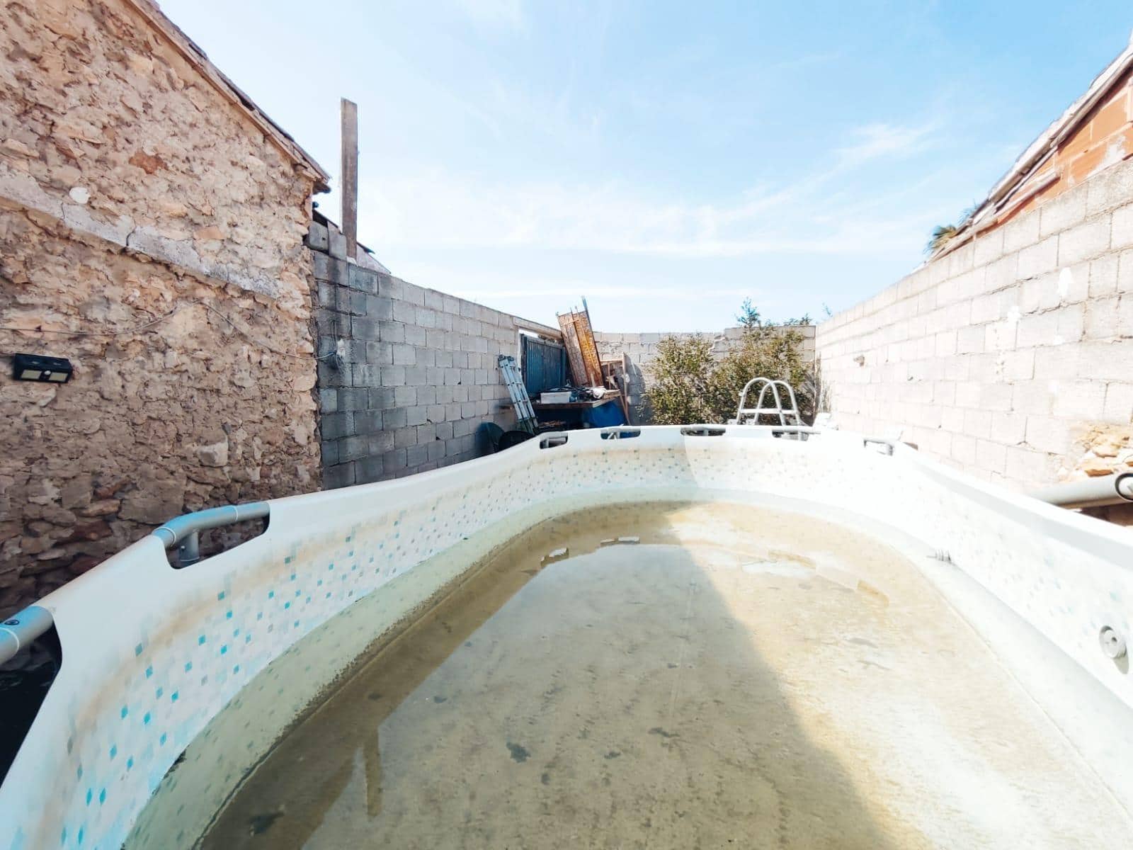 2 bedroom Villa for sale in Los Montesinos - € 140,000 (Ref: 7677130)