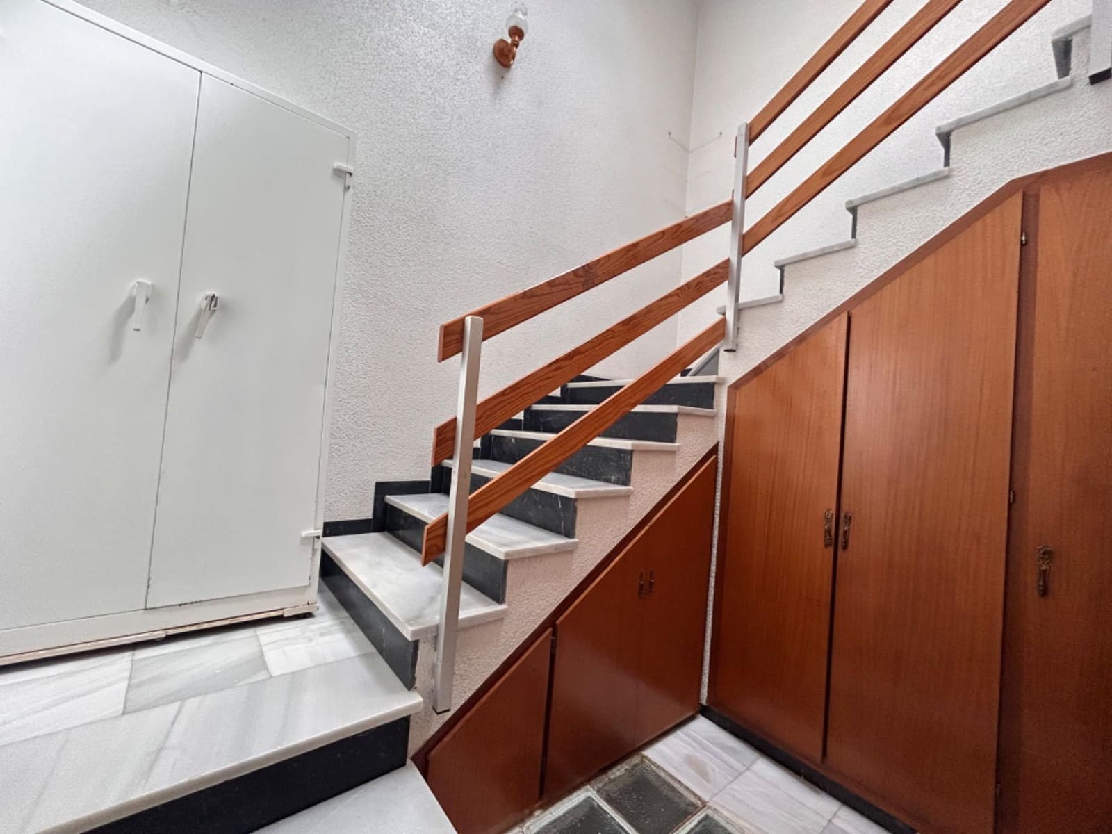 5 sovrum Semi-fristående Villa till salu i Guardamar del Segura - 400 000 € (Ref: 7703157)