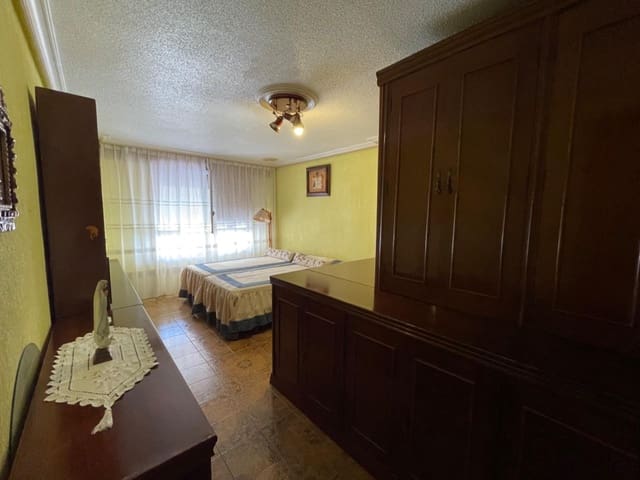 5 sovrum Semi-fristående Villa till salu i Guardamar del Segura - 400 000 € (Ref: 7703157)