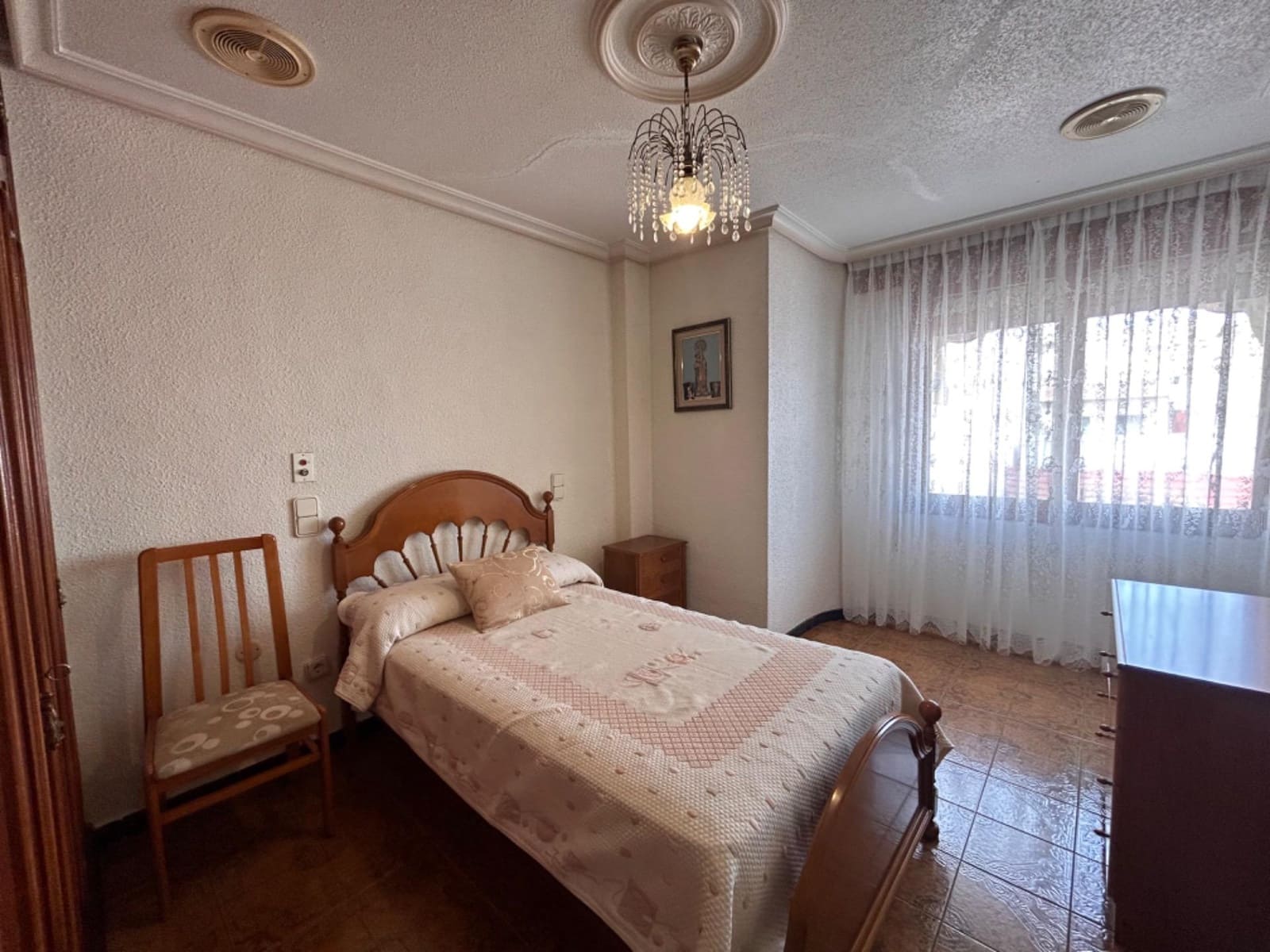 5 sovrum Semi-fristående Villa till salu i Guardamar del Segura - 400 000 € (Ref: 7703157)