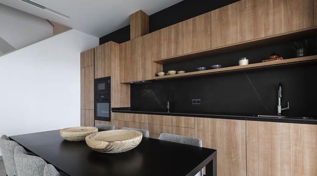 4 soverom Villa til salgs i Guardamar del Segura med svømmebasseng garasje - € 799 990 (Ref: 7770567)