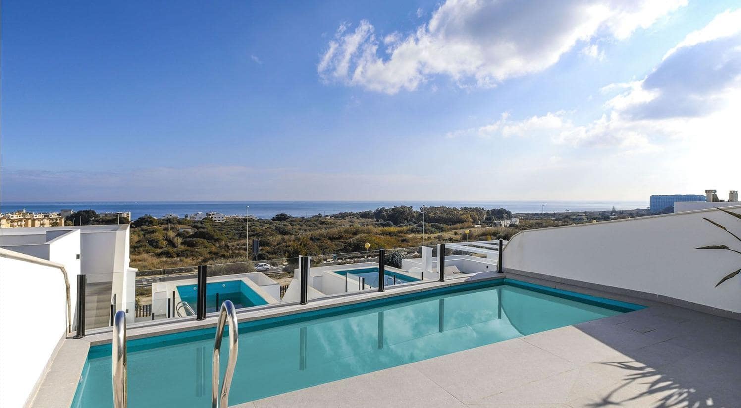 4 soverom Villa til salgs i Guardamar del Segura med svømmebasseng garasje - € 799 990 (Ref: 7770567)