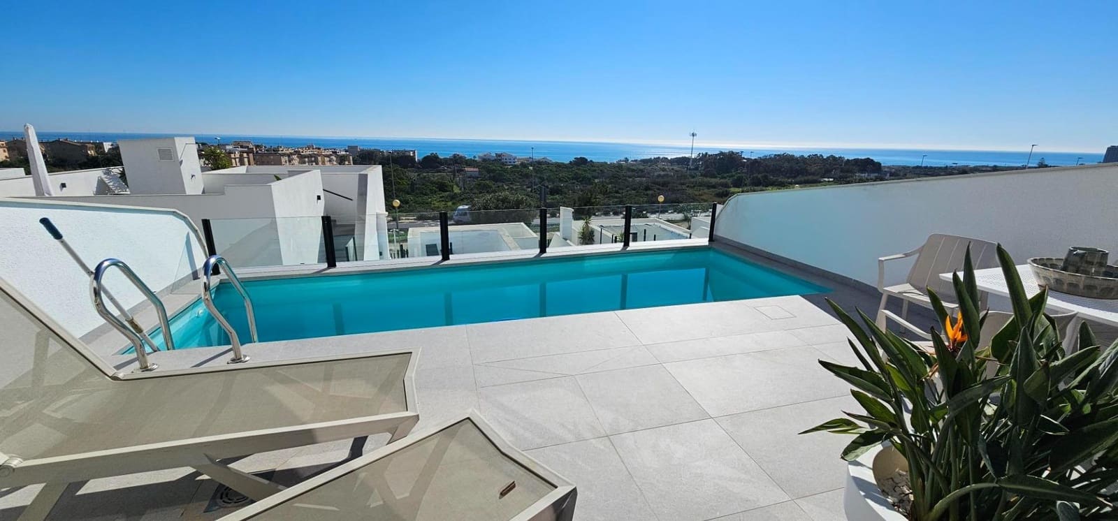 4 soverom Villa til salgs i Guardamar del Segura med svømmebasseng garasje - € 799 990 (Ref: 7770567)