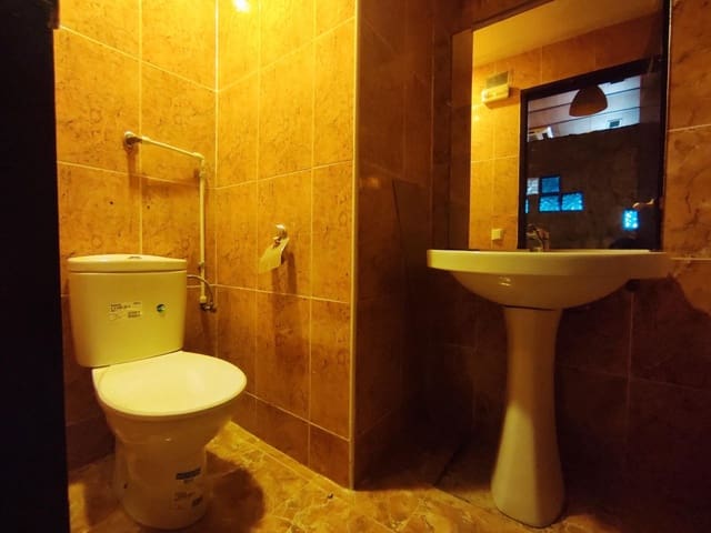 Erhverv til salg i Dolores med garage - € 125.000 (Ref: 7829257)