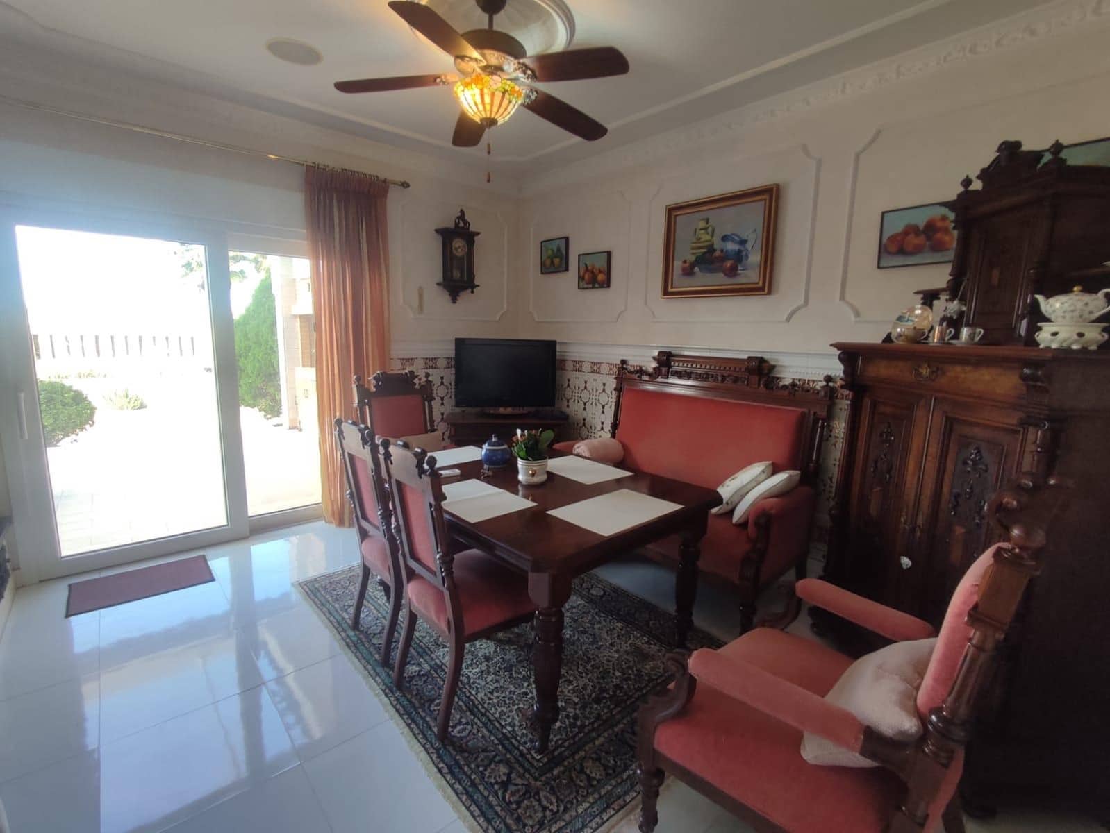 6 bedroom Villa for sale in San Fulgencio with pool garage - € 700,000 (Ref: 7886838)