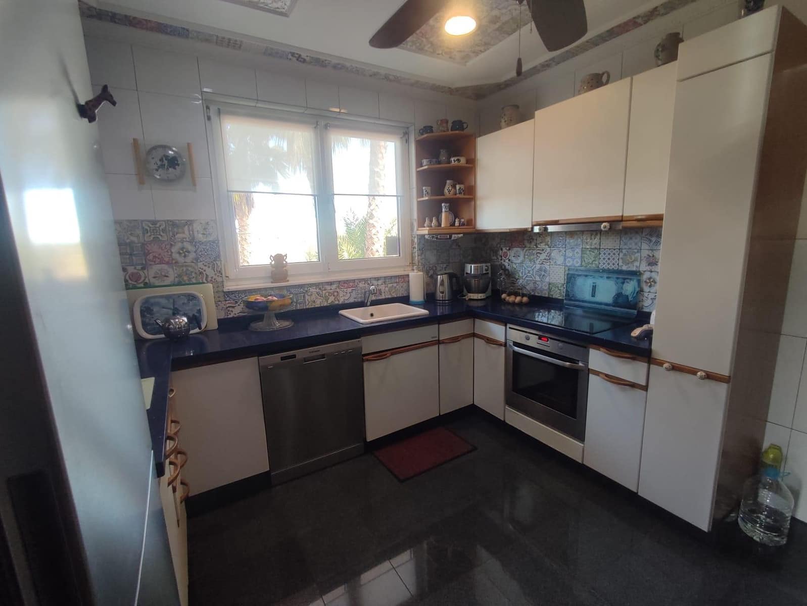 6 bedroom Villa for sale in San Fulgencio with pool garage - € 700,000 (Ref: 7886838)