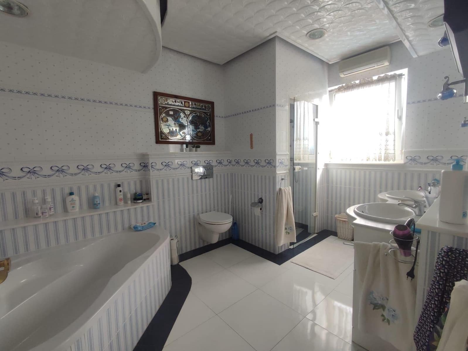 6 bedroom Villa for sale in San Fulgencio with pool garage - € 700,000 (Ref: 7886838)