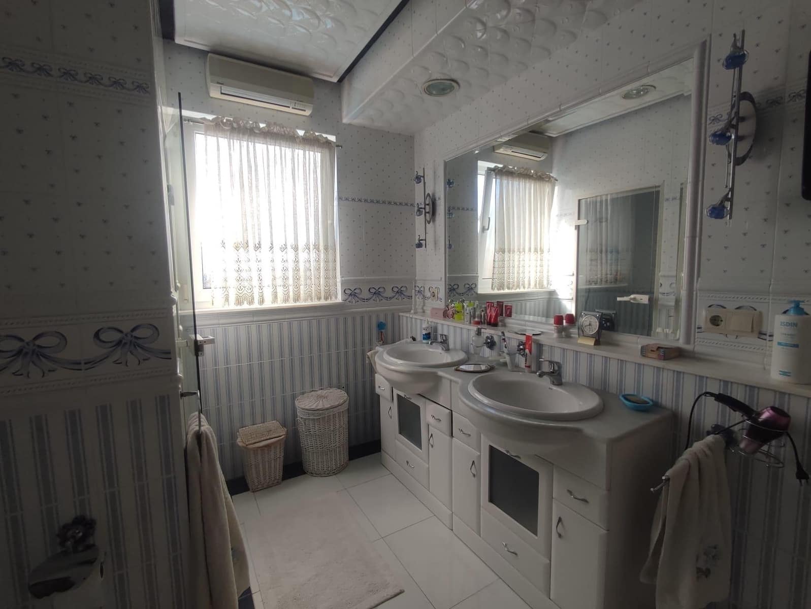 6 bedroom Villa for sale in San Fulgencio with pool garage - € 700,000 (Ref: 7886838)