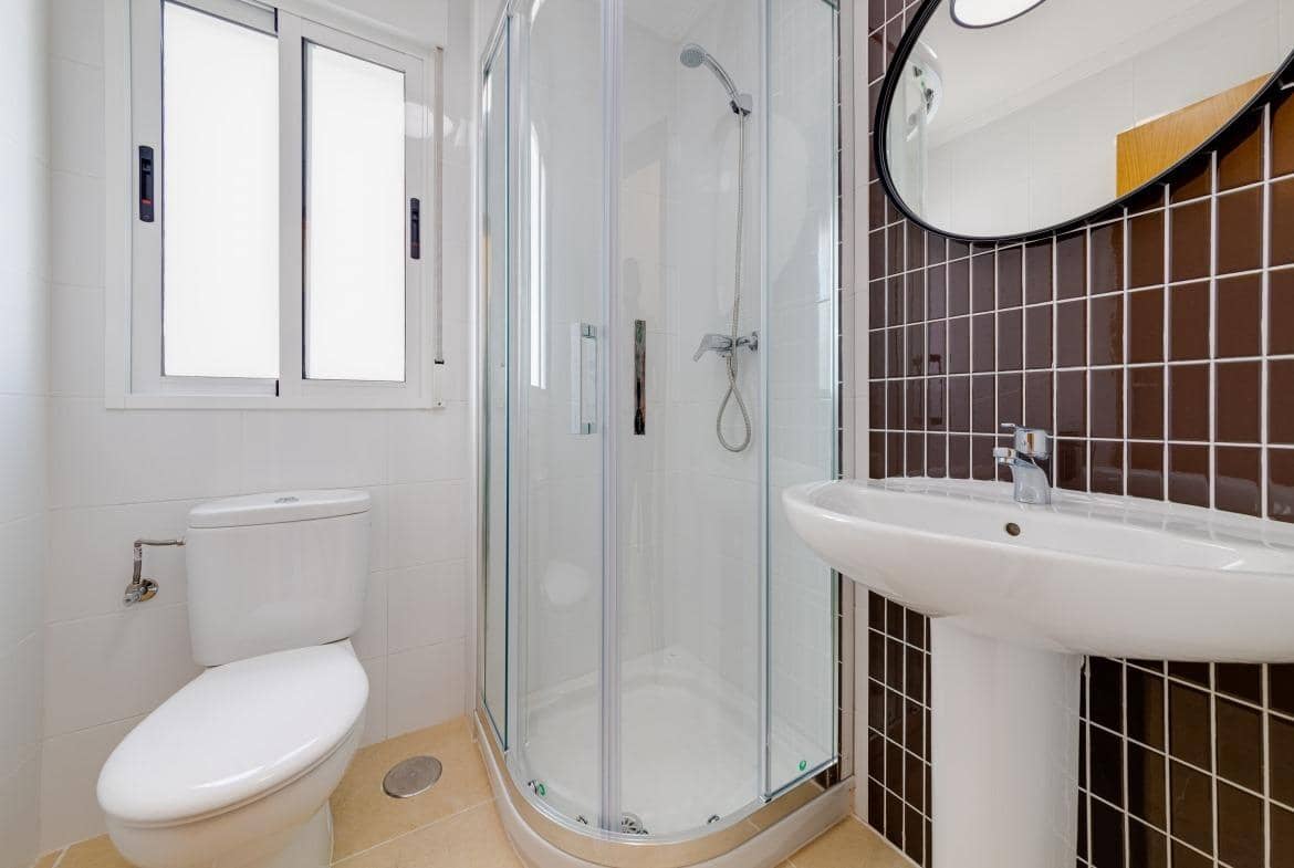 3 makuuhuone Huvila myytävänä paikassa La Marina mukana uima-altaan - 275 000 € (Ref: 7977783)