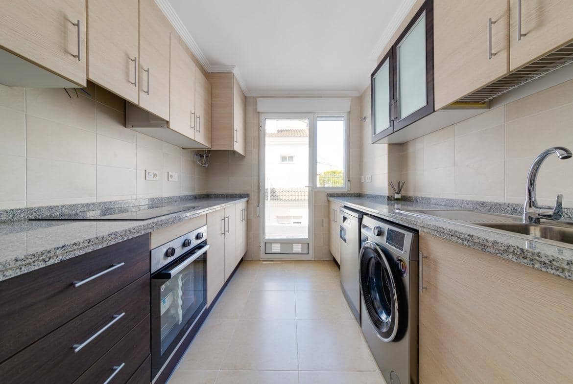 3 makuuhuone Huvila myytävänä paikassa La Marina mukana uima-altaan - 275 000 € (Ref: 7977783)