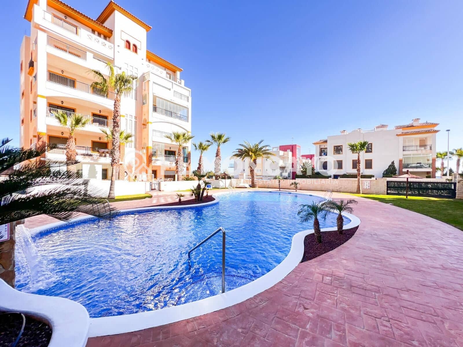 2 Zimmer Apartment zu verkaufen in Guardamar del Segura mit Pool Garage - 265.000 € (Ref: 7982560)