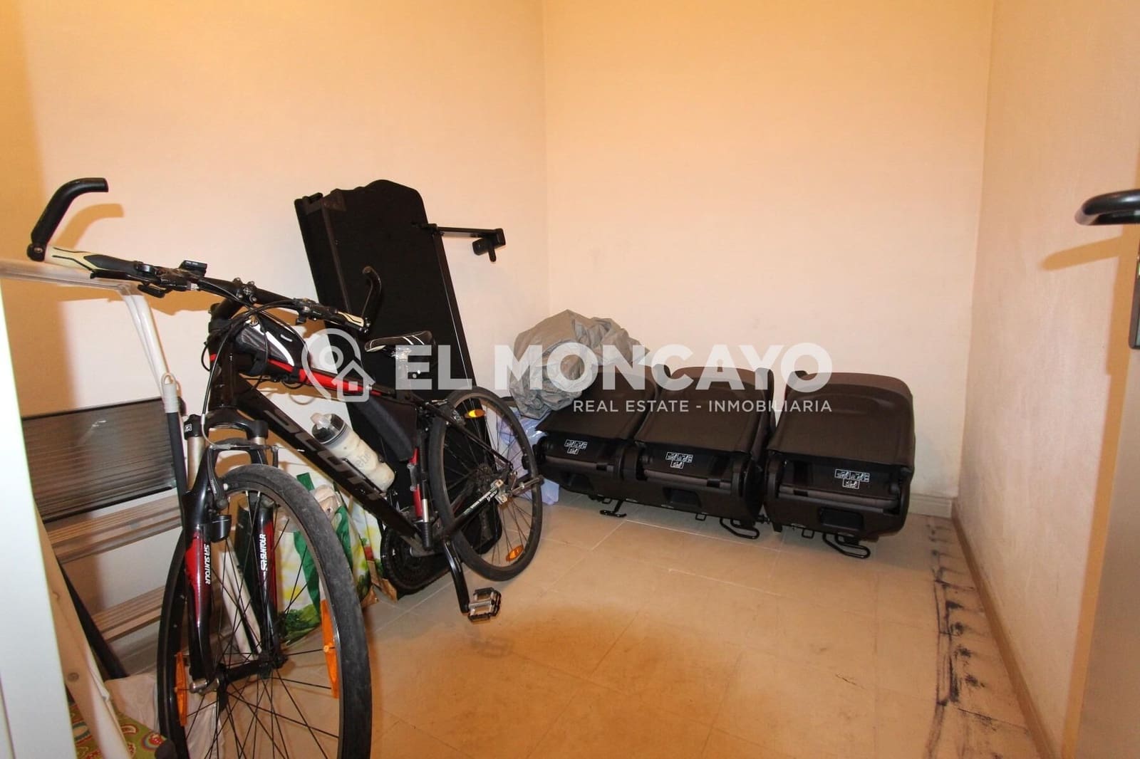 2 Zimmer Apartment zu verkaufen in Guardamar del Segura mit Pool Garage - 265.000 € (Ref: 7982560)