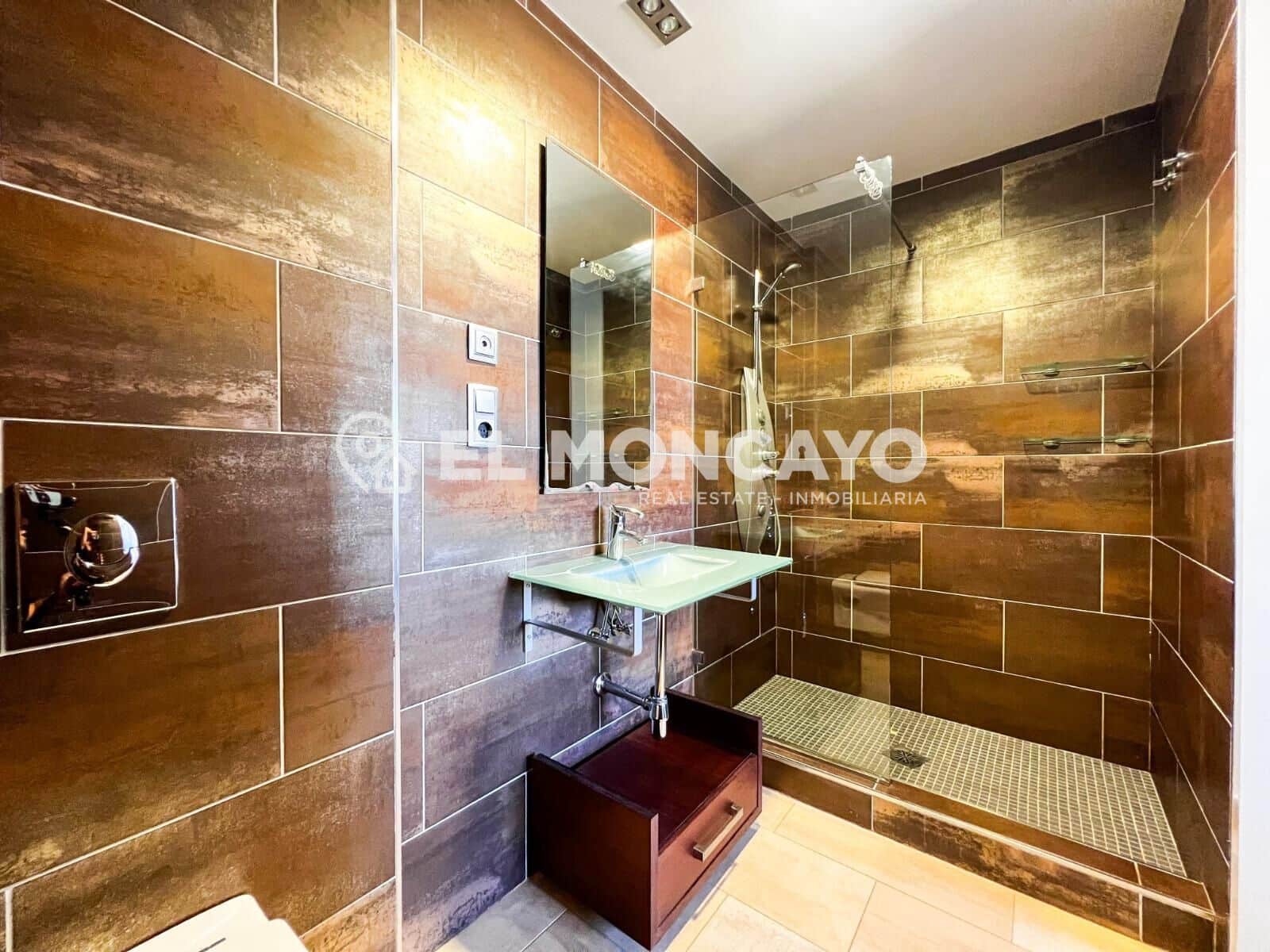 2 Zimmer Apartment zu verkaufen in Guardamar del Segura mit Pool Garage - 265.000 € (Ref: 7982560)