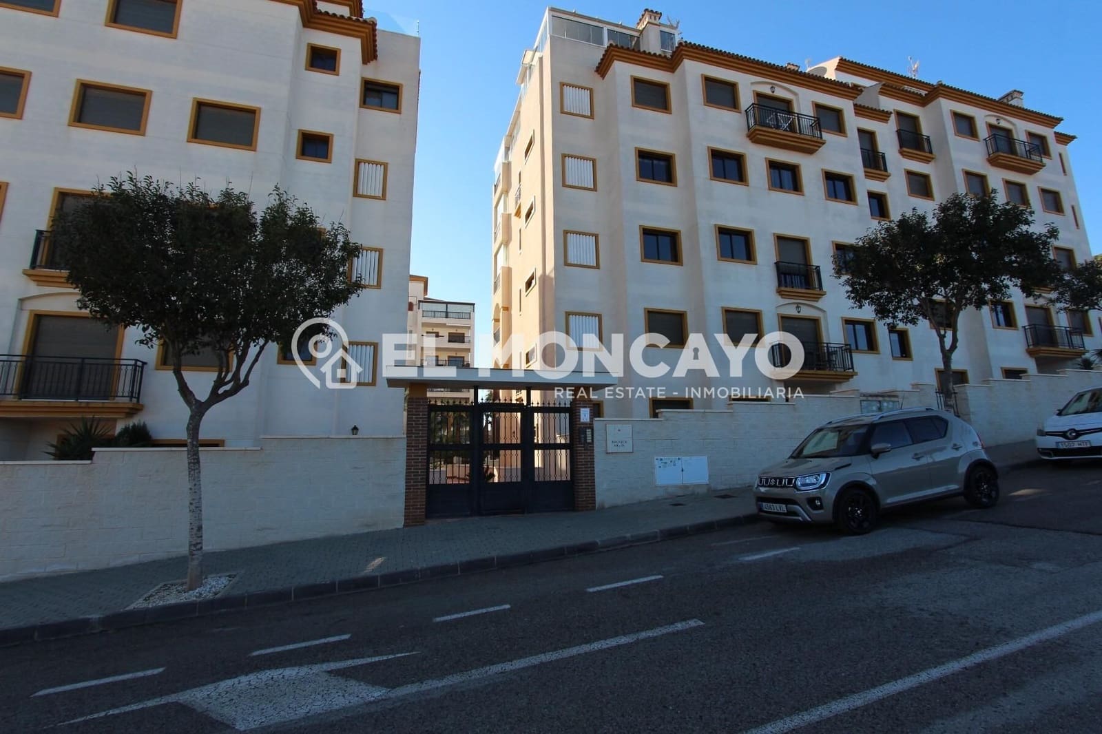 2 Zimmer Apartment zu verkaufen in Guardamar del Segura mit Pool Garage - 265.000 € (Ref: 7982560)