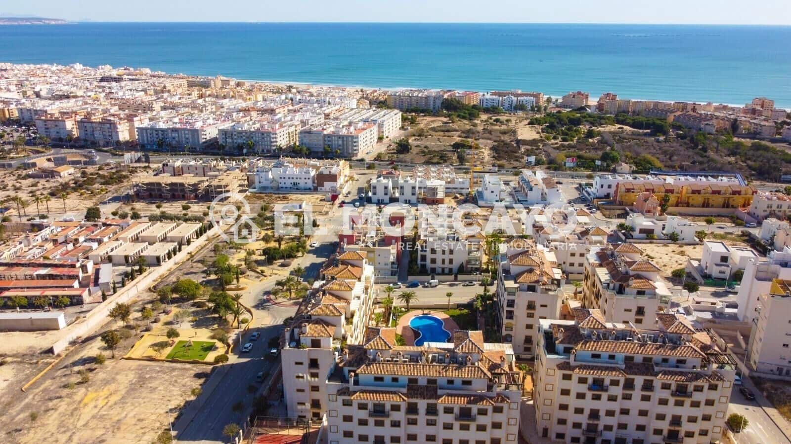 2 Zimmer Apartment zu verkaufen in Guardamar del Segura mit Pool Garage - 265.000 € (Ref: 7982560)