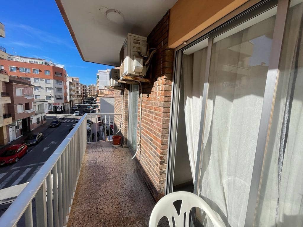 Apartamento de 3 habitaciones en Guardamar del Segura en venta - 179.000 € (Ref: 8067044)