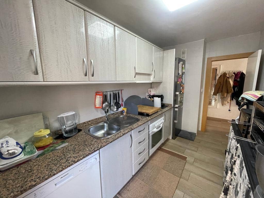 Apartamento de 3 habitaciones en Guardamar del Segura en venta - 179.000 € (Ref: 8067044)