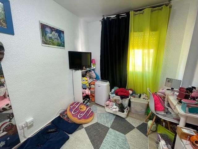 Apartamento de 3 habitaciones en Guardamar del Segura en venta - 179.000 € (Ref: 8067044)