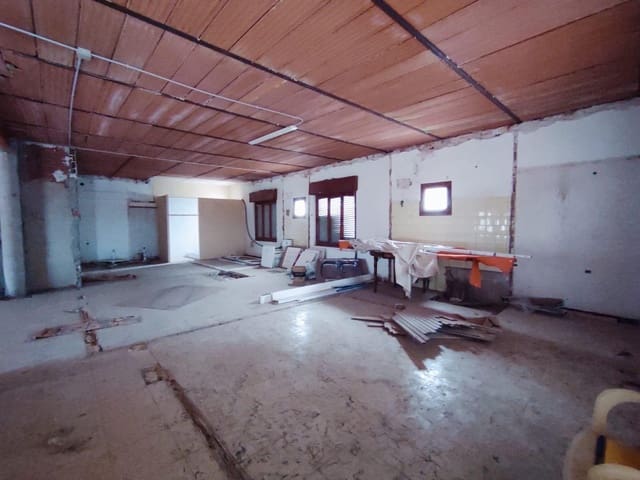 Hotel for sale in Guardamar del Segura - € 335,000 (Ref: 8069086)