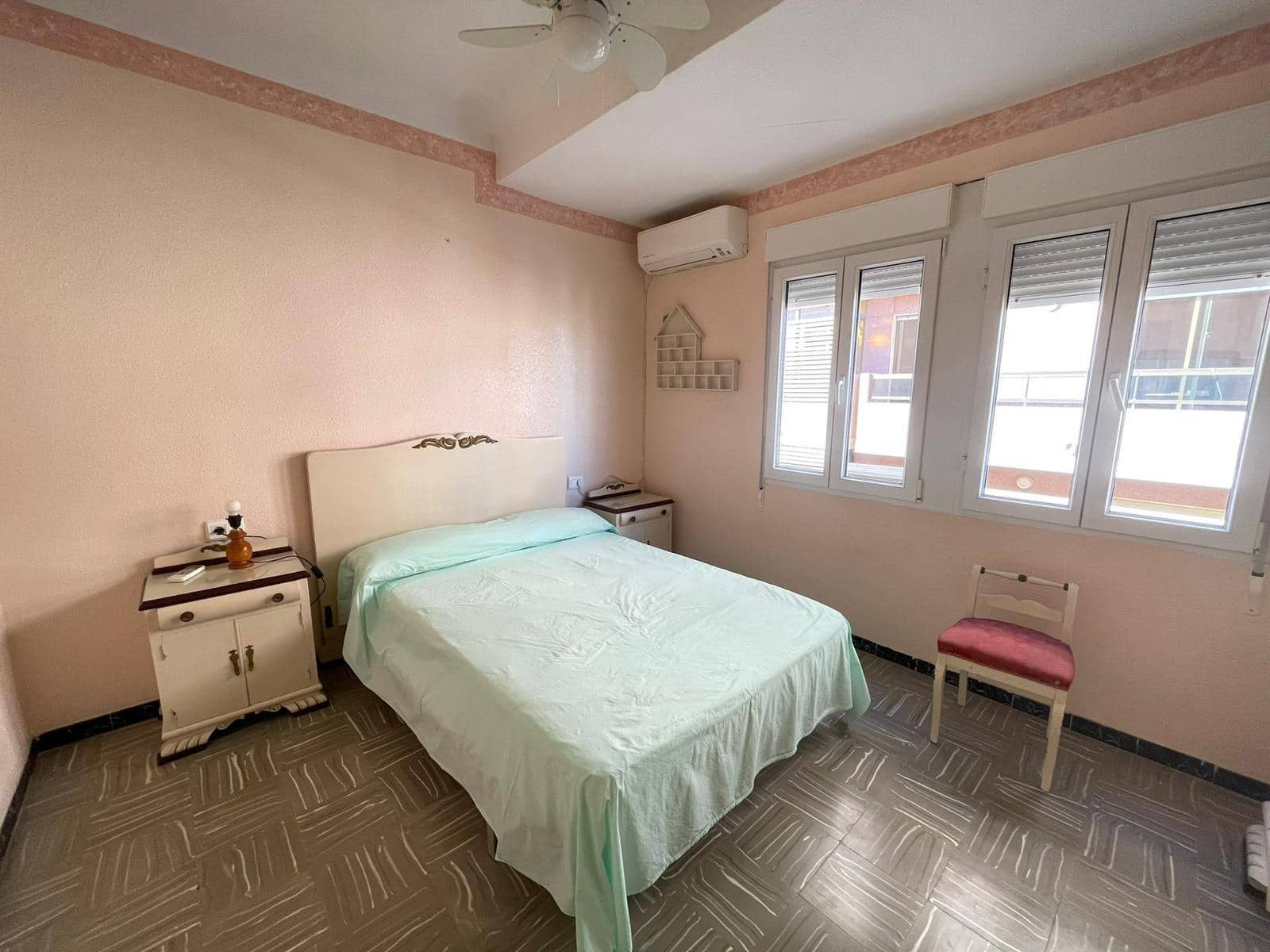 11 quarto Comercial para venda em Guardamar del Segura - 600 000 € (Ref: 8146474)