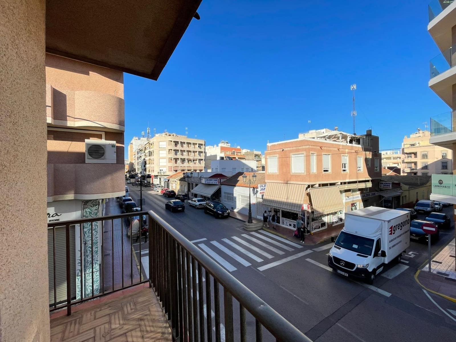 11 quarto Comercial para venda em Guardamar del Segura - 600 000 € (Ref: 8146474)