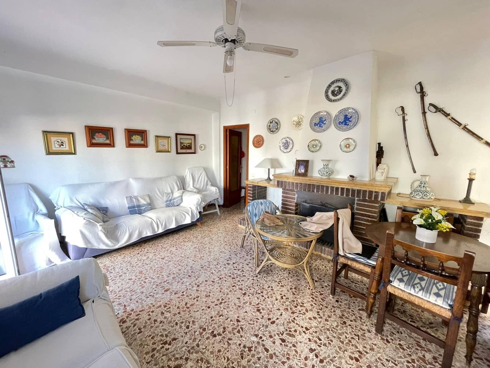 11 quarto Comercial para venda em Guardamar del Segura - 600 000 € (Ref: 8146474)