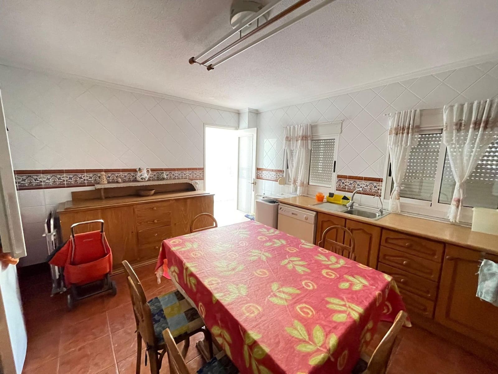 11 quarto Comercial para venda em Guardamar del Segura - 600 000 € (Ref: 8146474)