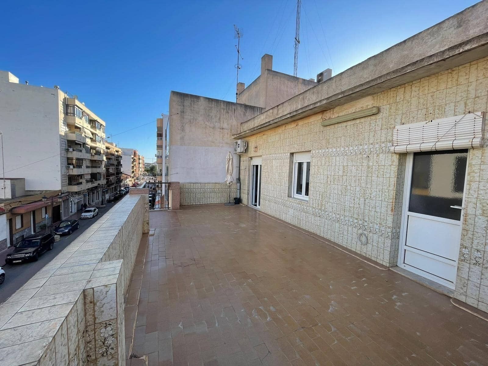 11 quarto Comercial para venda em Guardamar del Segura - 600 000 € (Ref: 8146474)