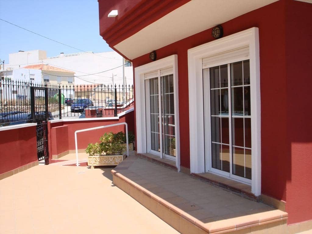 Adosado de 2 habitaciones en San Miguel de Salinas en venta con garaje - 300.000 € (Ref: 8158694)