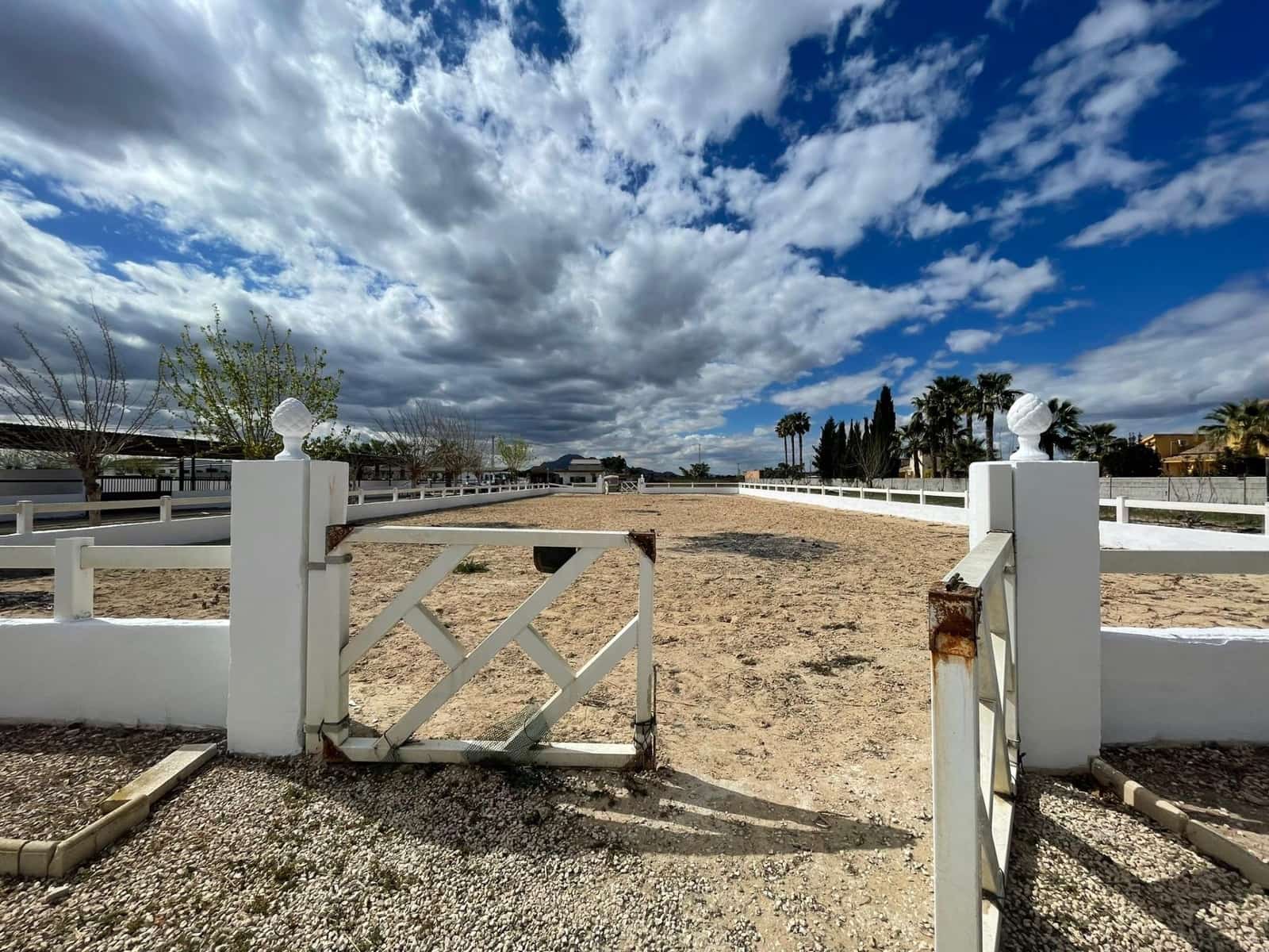 3 bedroom Finca/Country House for sale in Catral - € 420,000 (Ref: 8181765)