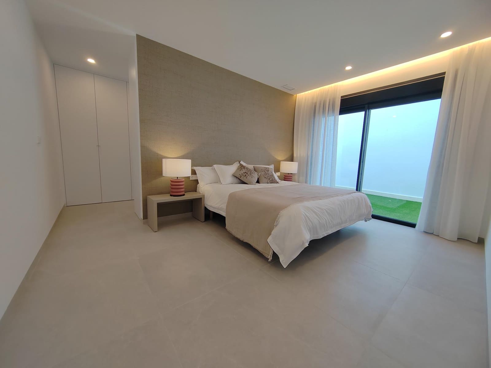 4 soveværelse Villa til salg i Ciudad Quesada med swimmingpool - € 710.000 (Ref: 8322771)