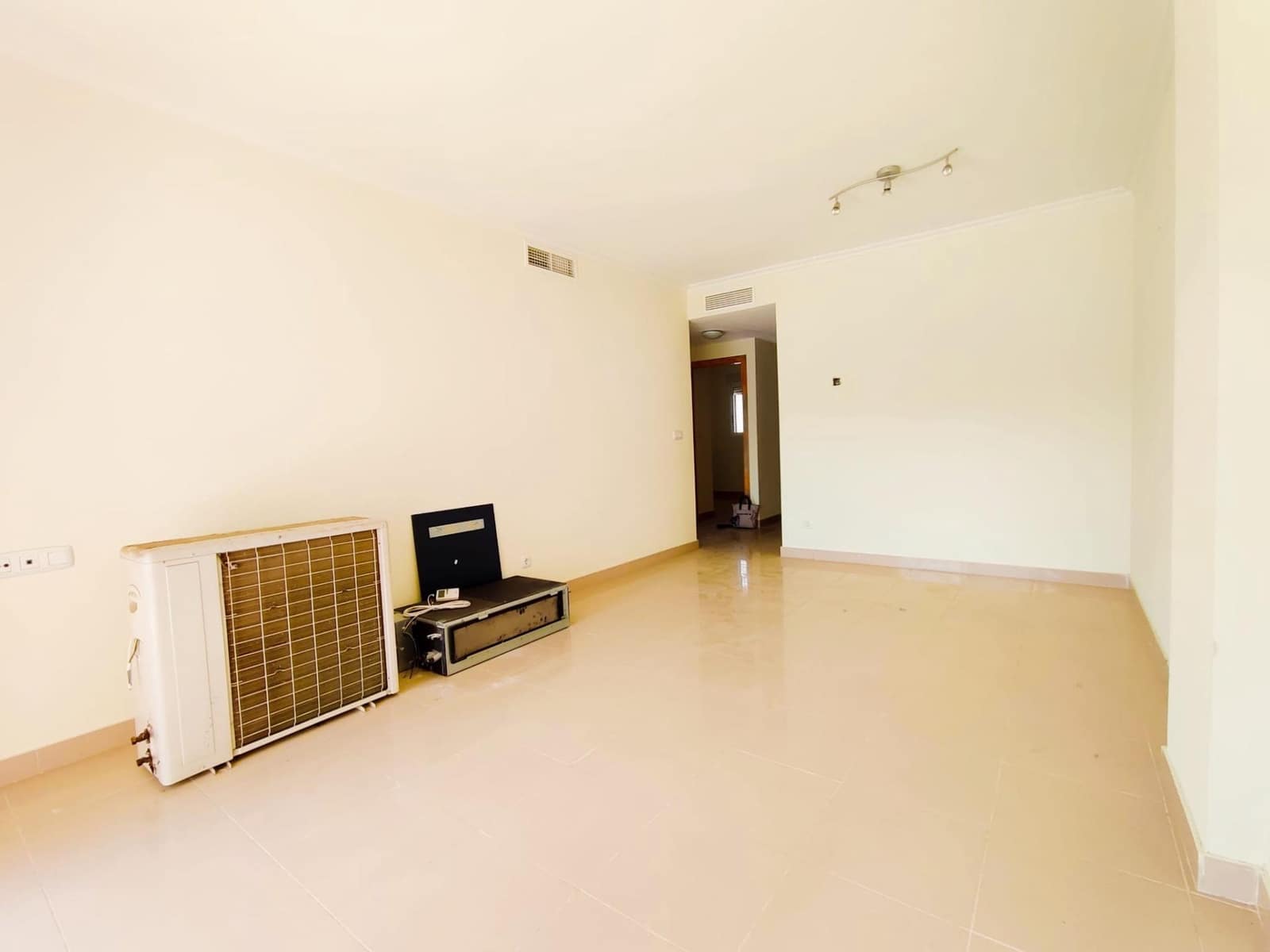 2 Zimmer Apartment zu verkaufen in Guardamar del Segura mit Pool - 170.000 € (Ref: 8354283)