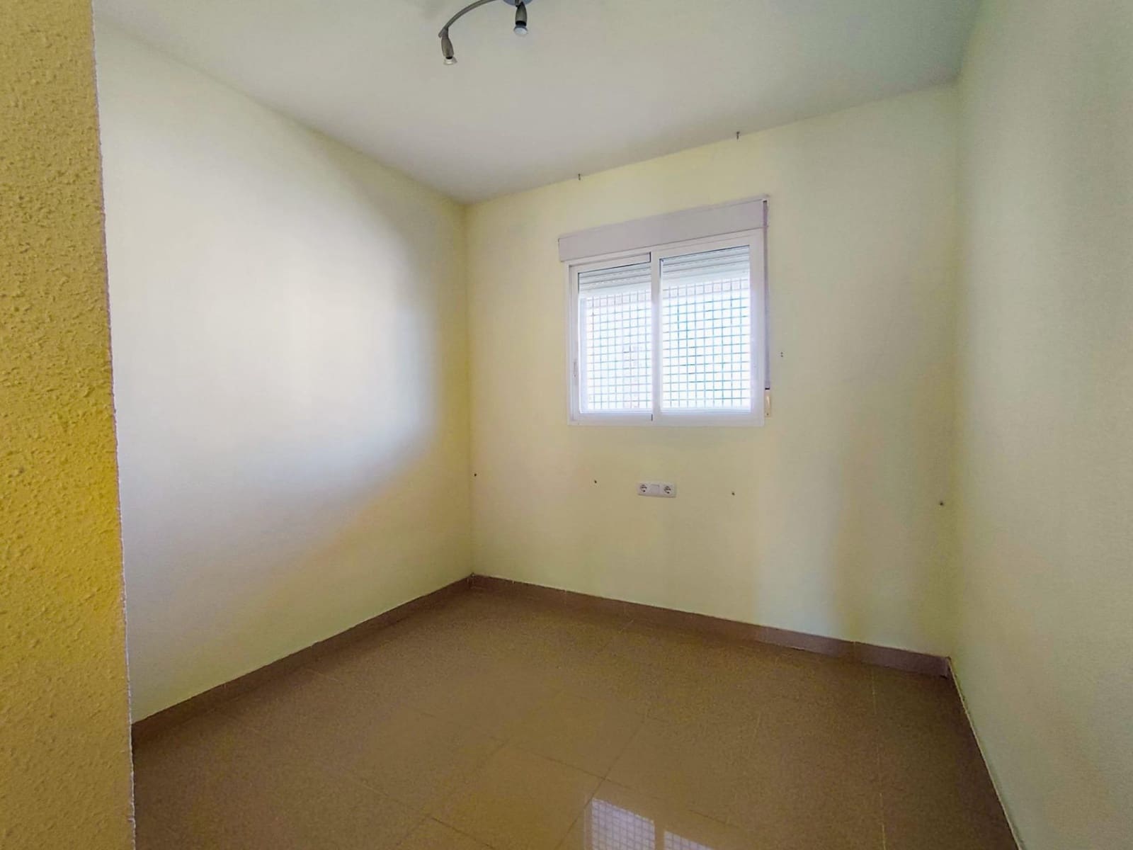 2 Zimmer Apartment zu verkaufen in Guardamar del Segura mit Pool - 170.000 € (Ref: 8354283)