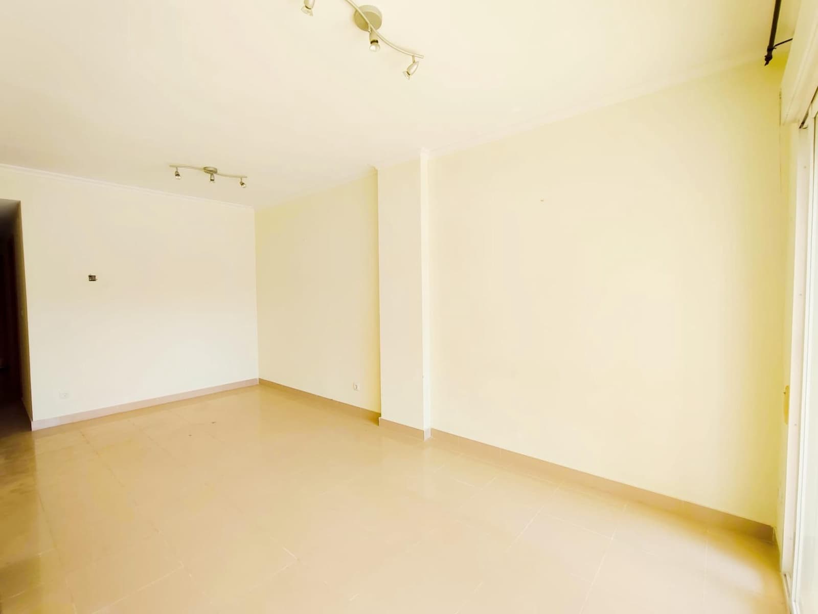 2 Zimmer Apartment zu verkaufen in Guardamar del Segura mit Pool - 170.000 € (Ref: 8354283)