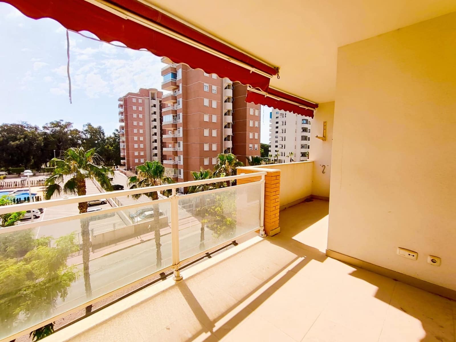 2 Zimmer Apartment zu verkaufen in Guardamar del Segura mit Pool - 170.000 € (Ref: 8354283)