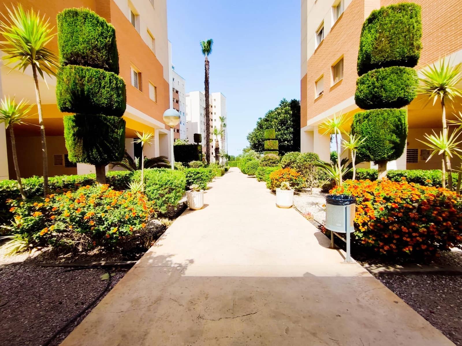 2 Zimmer Apartment zu verkaufen in Guardamar del Segura mit Pool - 170.000 € (Ref: 8354283)