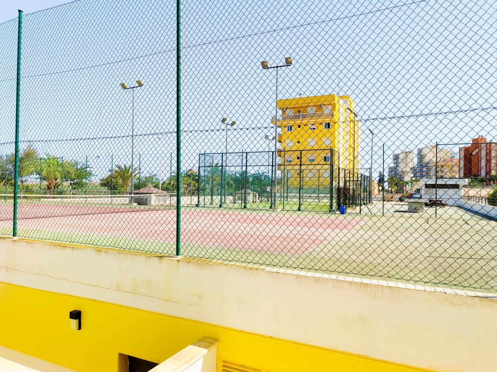 2 Zimmer Apartment zu verkaufen in Guardamar del Segura mit Pool - 170.000 € (Ref: 8354283)