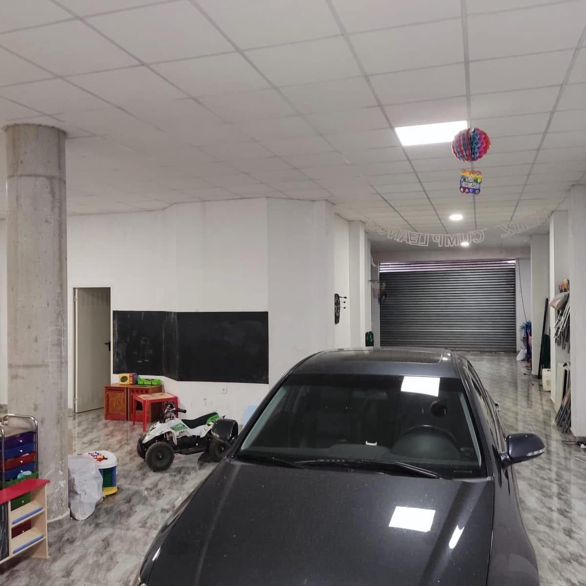 Comercial para venda em Guardamar del Segura com garagem - 173 000 € (Ref: 8363507)