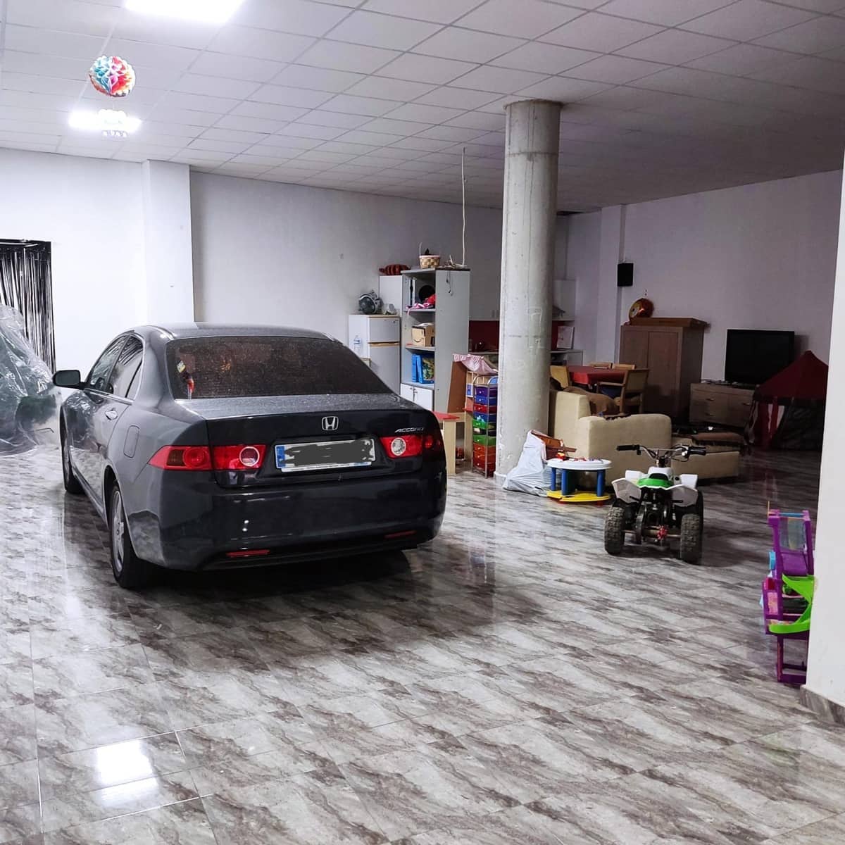 Comercial para venda em Guardamar del Segura com garagem - 173 000 € (Ref: 8363507)