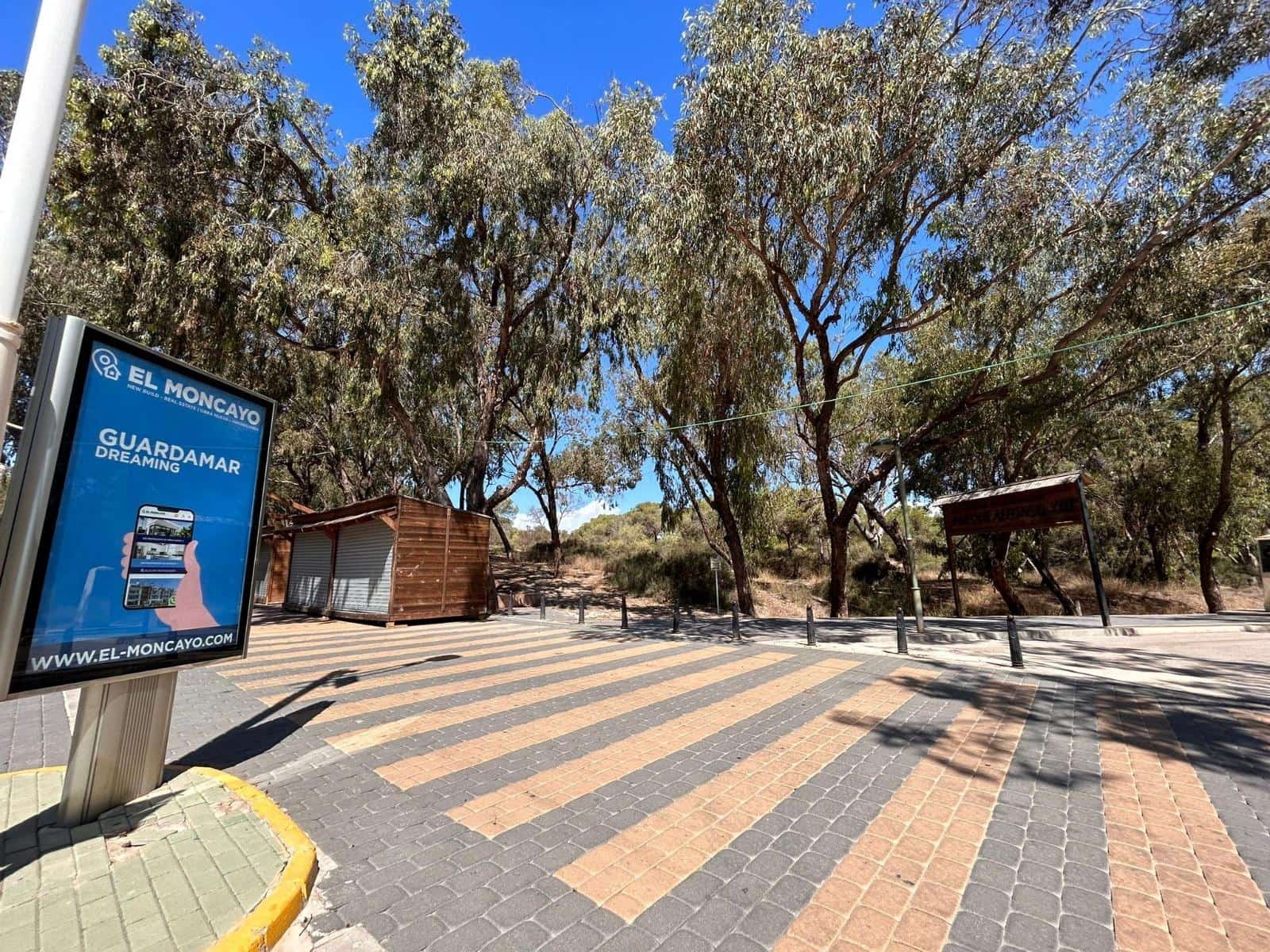 Comercial para venda em Guardamar del Segura com garagem - 173 000 € (Ref: 8363507)