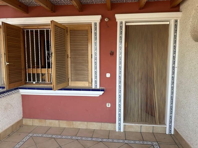 4 camera da letto Bungalow in vendita in Guardamar del Segura con garage - 220.000 € (Rif: 8371139)
